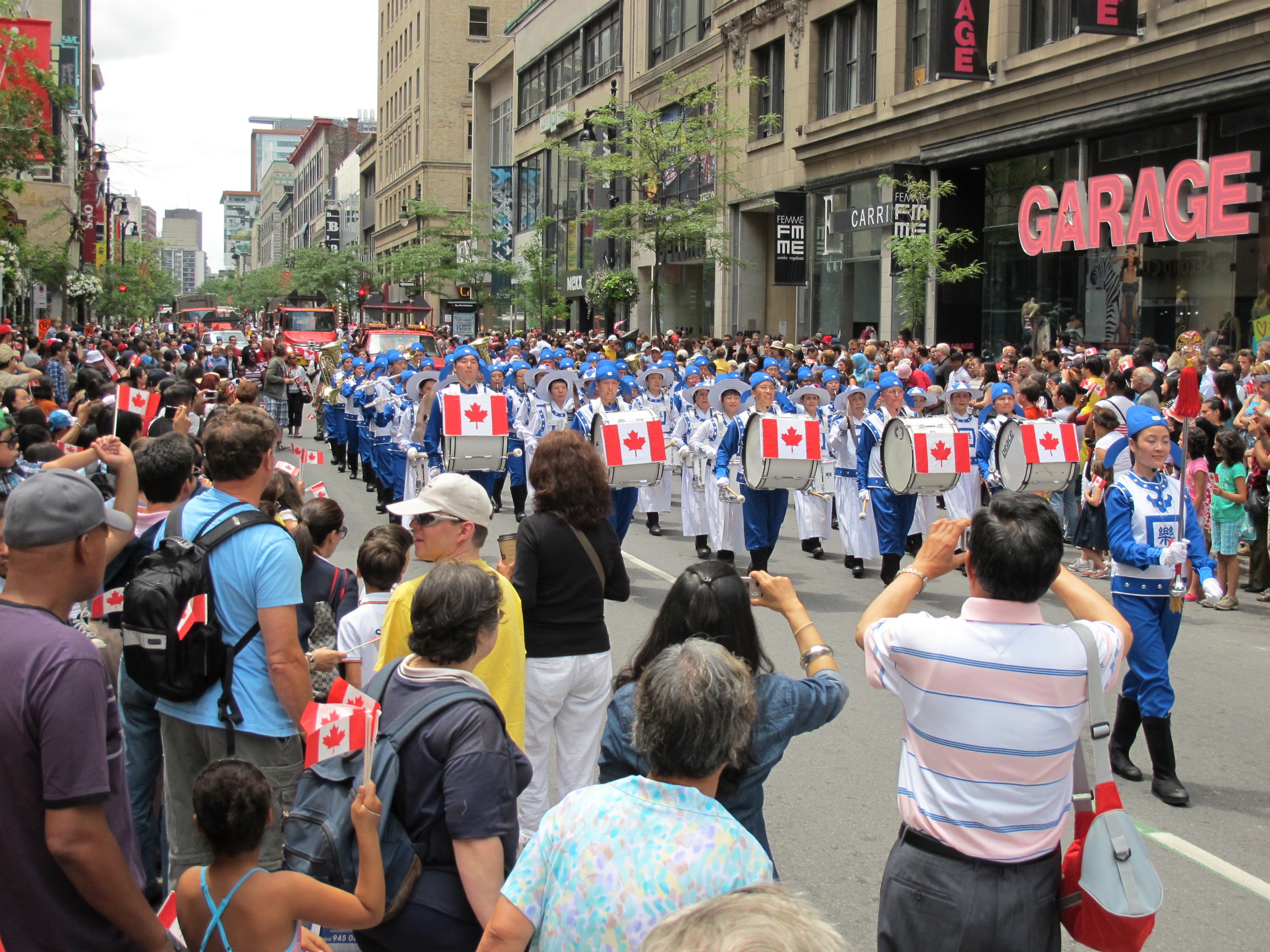 Canada+day+parade+montreal+2011